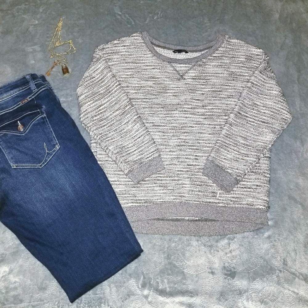 American Eagle Outfitters Sweater